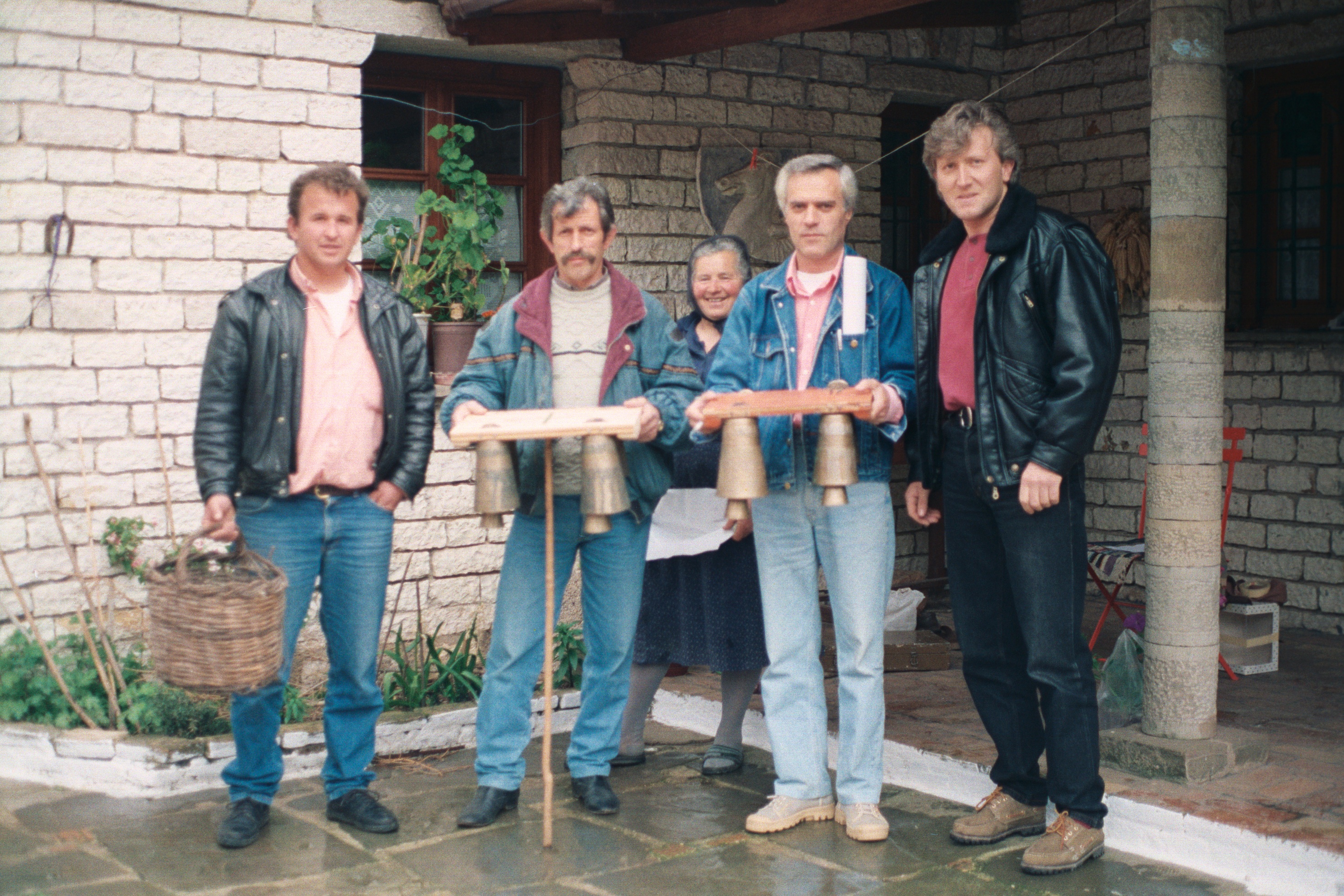 AA003.jpg